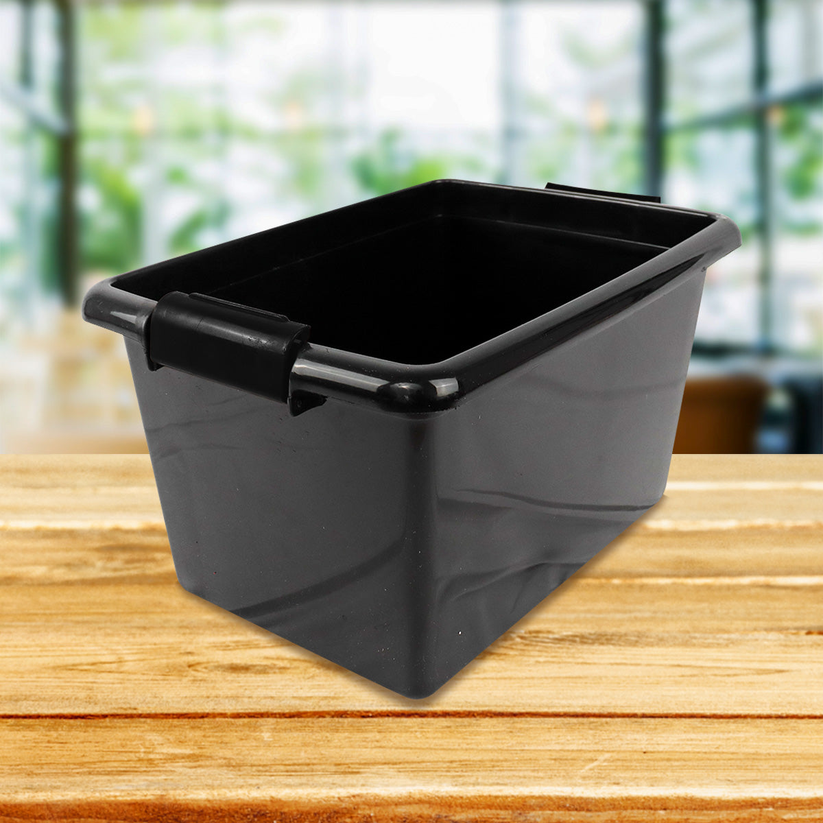 Caja Rectangular de Plástico, color Negro, 18L.