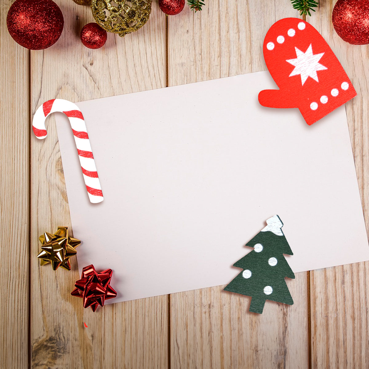 Set de Adornos Navideños de MDF