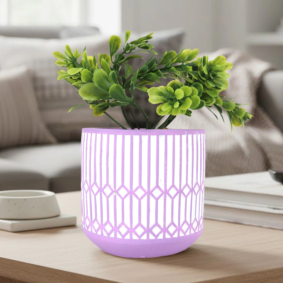 Maceta con Planta Artificial, Diseño Azulejo, Color Lila