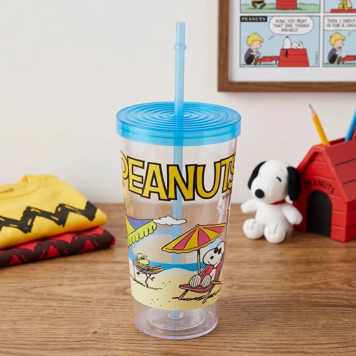 Vaso de Plástico con Tapa y Popote, Snoopy, Color Azul, 900 ml