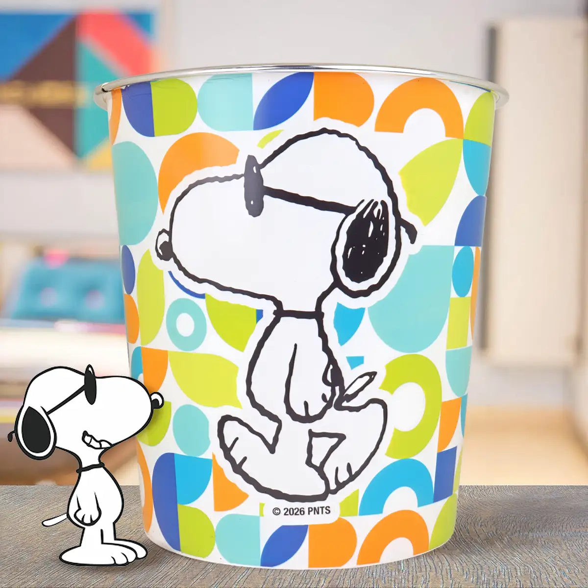 Bote de Basura, Snoopy, Colores