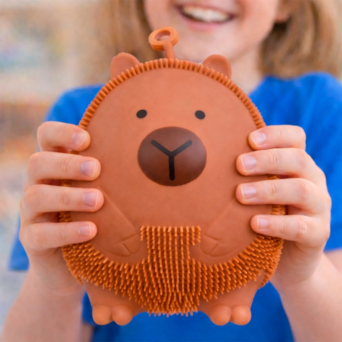 Squishy Capibara, Color Café