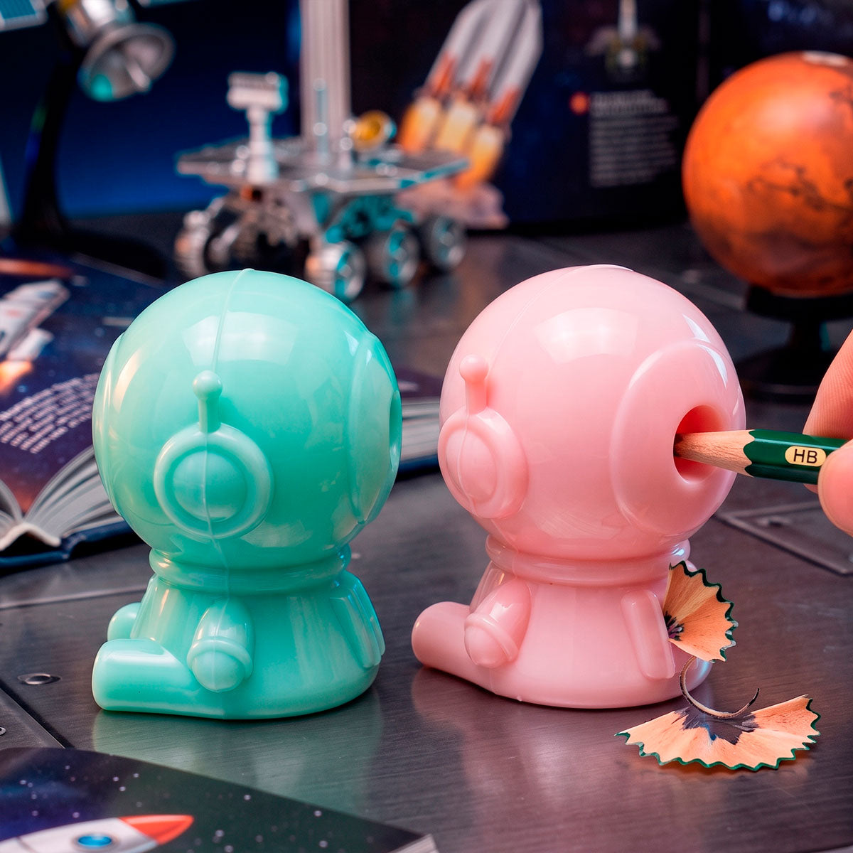 Sacapuntas, Astronauta, Color Rosa y Verde