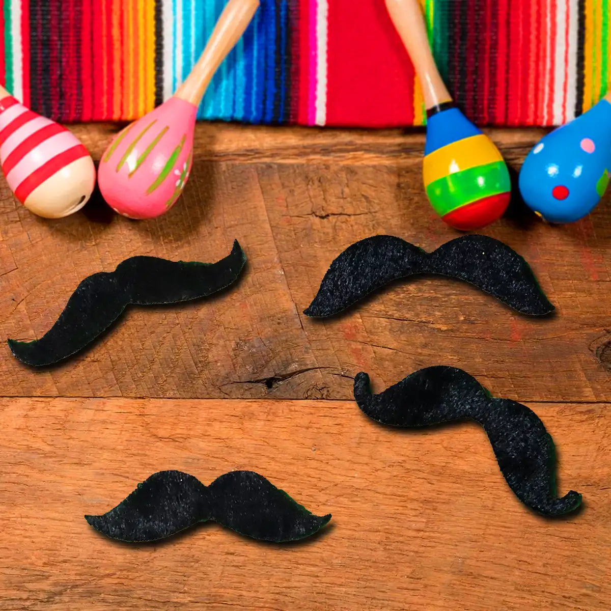 Bigote, 4 pzas