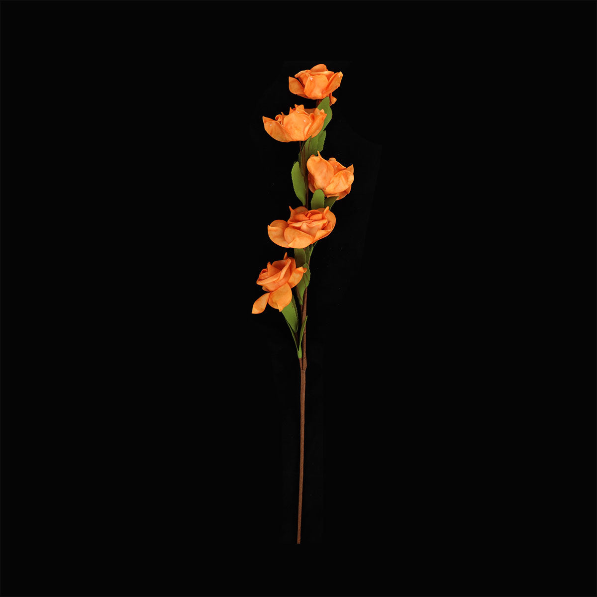 Ramito de Rosas Artificiales Inkanto, Decoración
