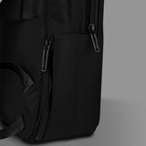 Mochila Porta Laptop con Cargador USB color Negro