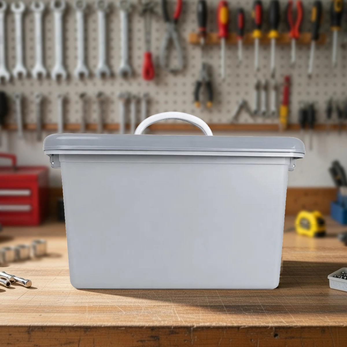 Caja de Plástico, 18 L, Color Gris Oscuro
