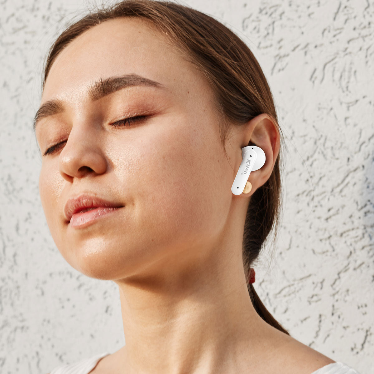 Audí­fonos Inalámbricos True Wireless Nai color Blanco, Kiwo