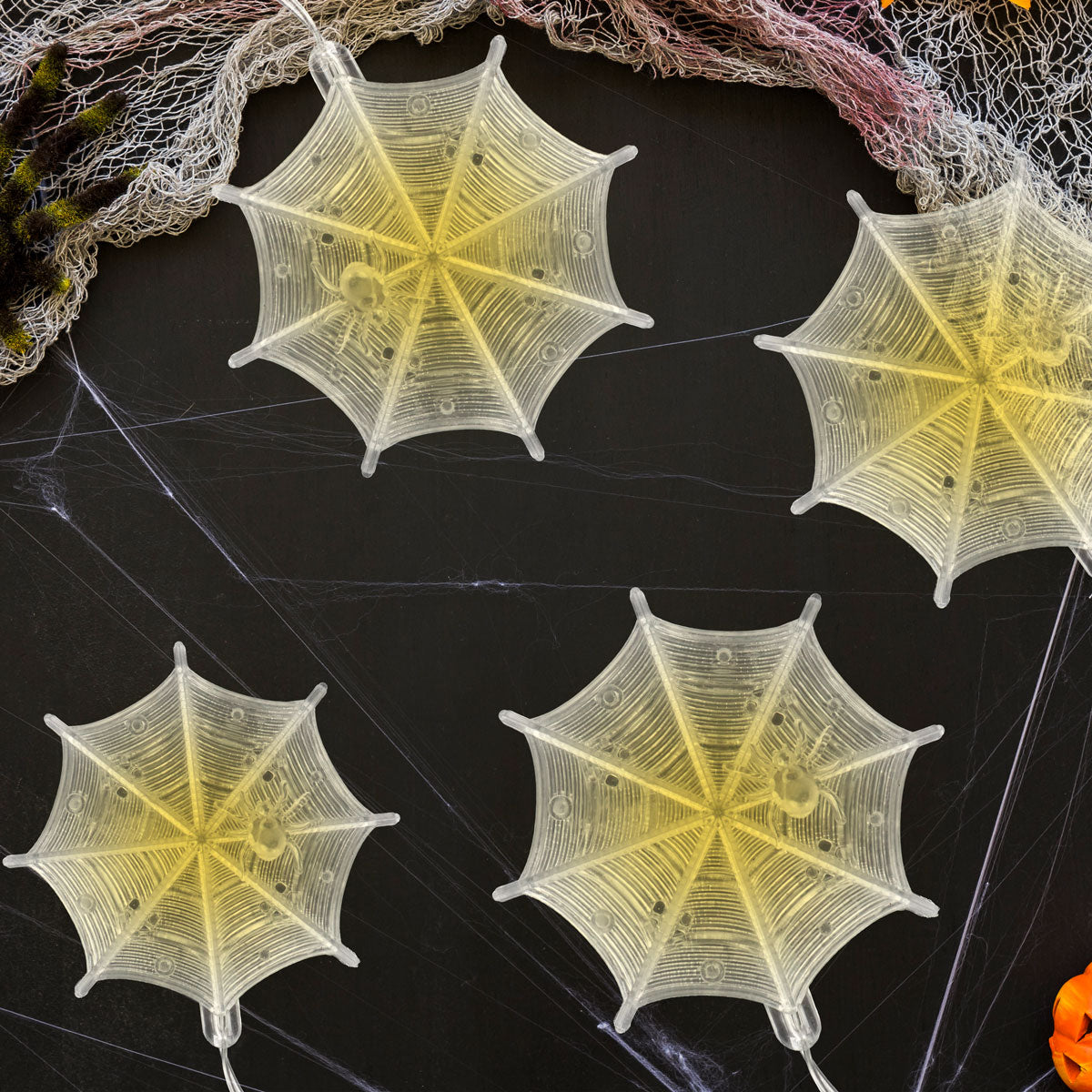 Telaraña, Luces