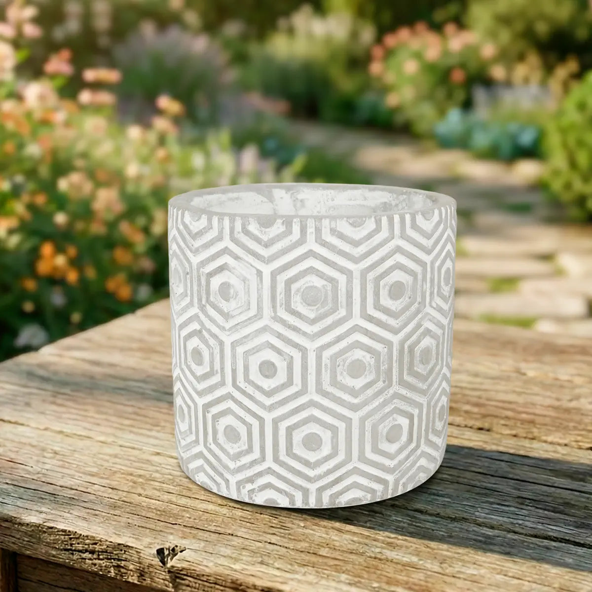 Maceta Textura Hexagonal, Color Blanco y Gris