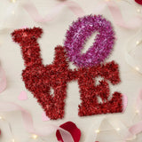 Letrero LOVE de Tinsel Decorativo, Color Rojo