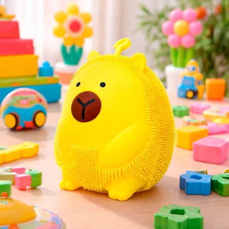 Squishy Capibara, Color Amarillo