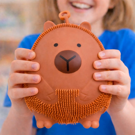 Squishy Capibara, Color Café