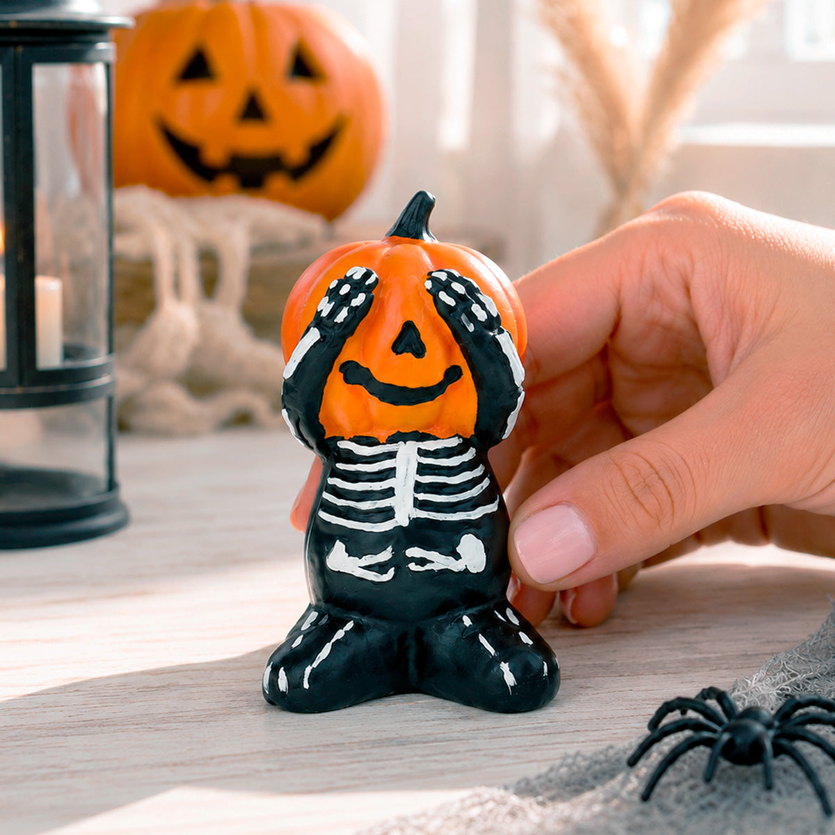 Esqueleto con Calabaza, Figura de Cerámica, Color Naranja