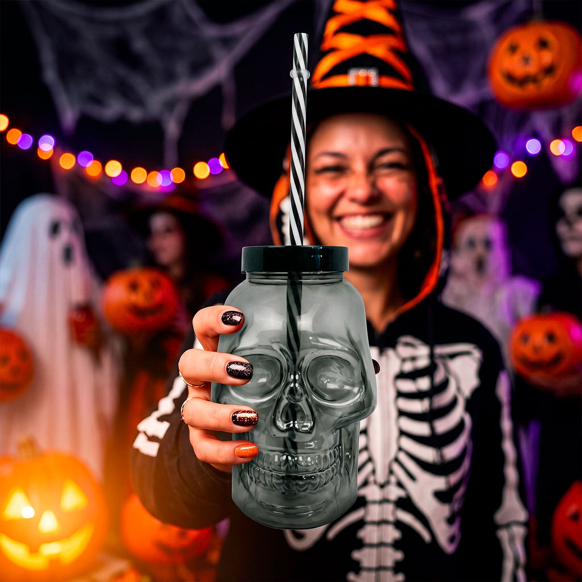 Vaso Calavera con Dulces 50 g, Color Gris