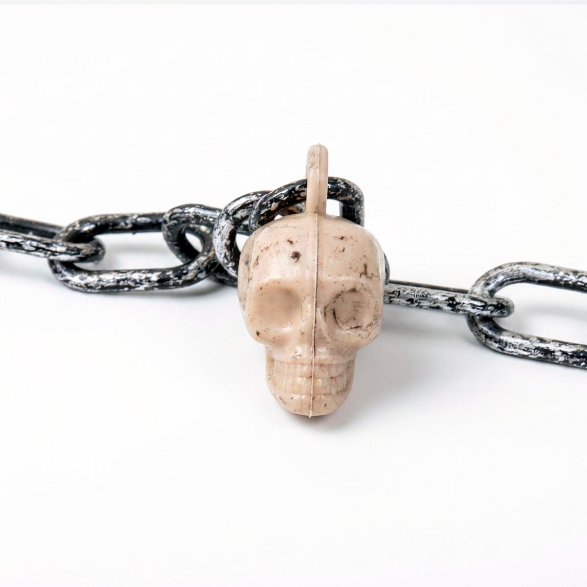 Cadena Decorativa con Calaveras