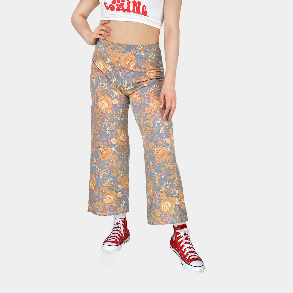 Pantalón Casual color Azul con Estampado de Flores Beige para Dama
