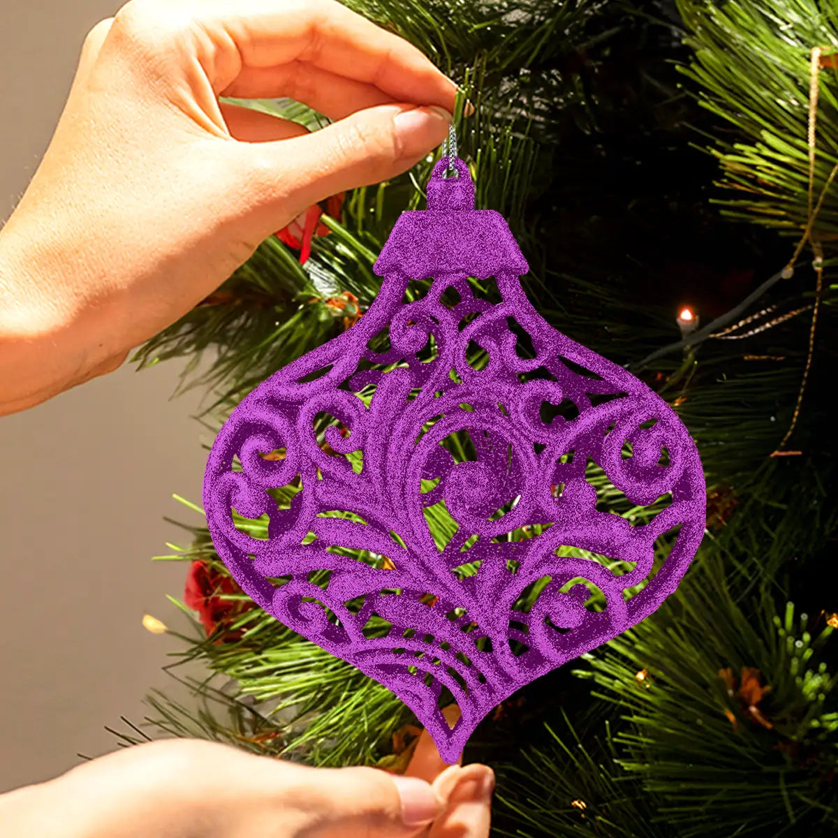 Ornamento Navideño con Glitter, Color Morado, 17 cm