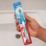 Cepillo de Dientes Colgate, Color Verde