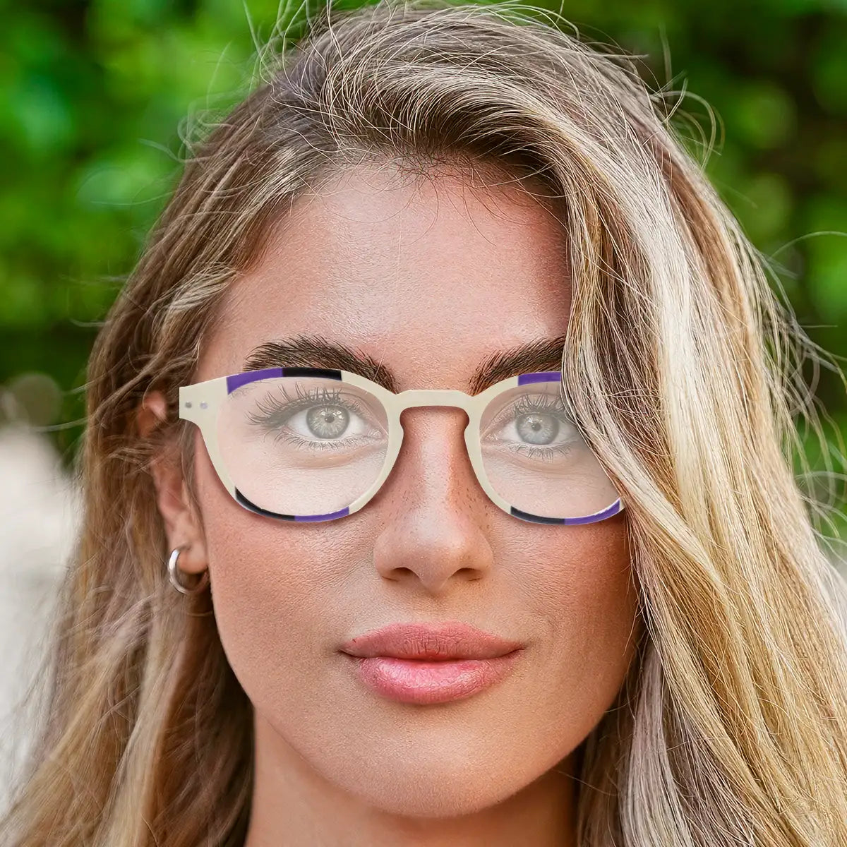 Lentes de Lectura con Estuche, Color Beige y Negro, +1.00