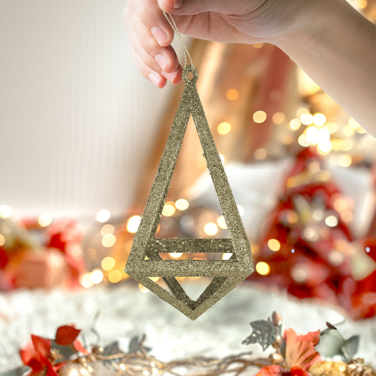 Ornamento Geométrico Navideño, Color Dorado, 14 cm